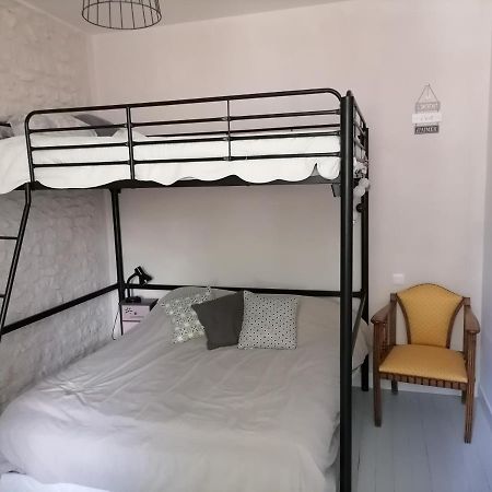 Appartamento La Croix Landolle Châteaubernard Esterno foto